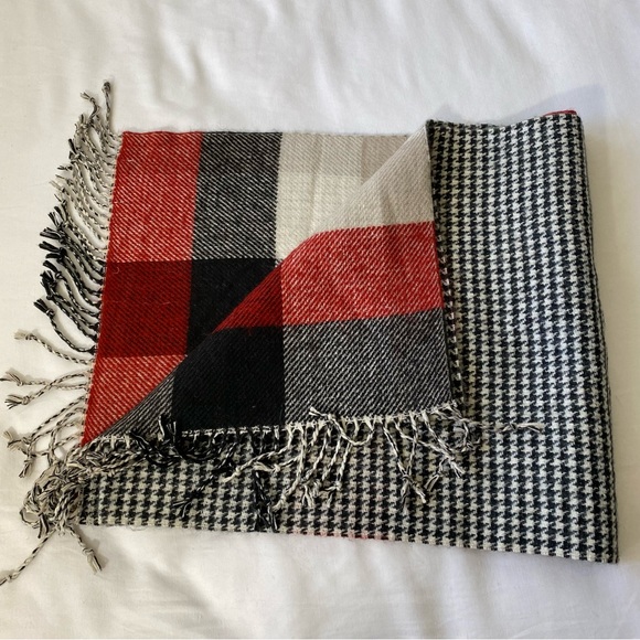 Pottery Barn Accessories Pottery Barn Scarf Plaid Houndstooth